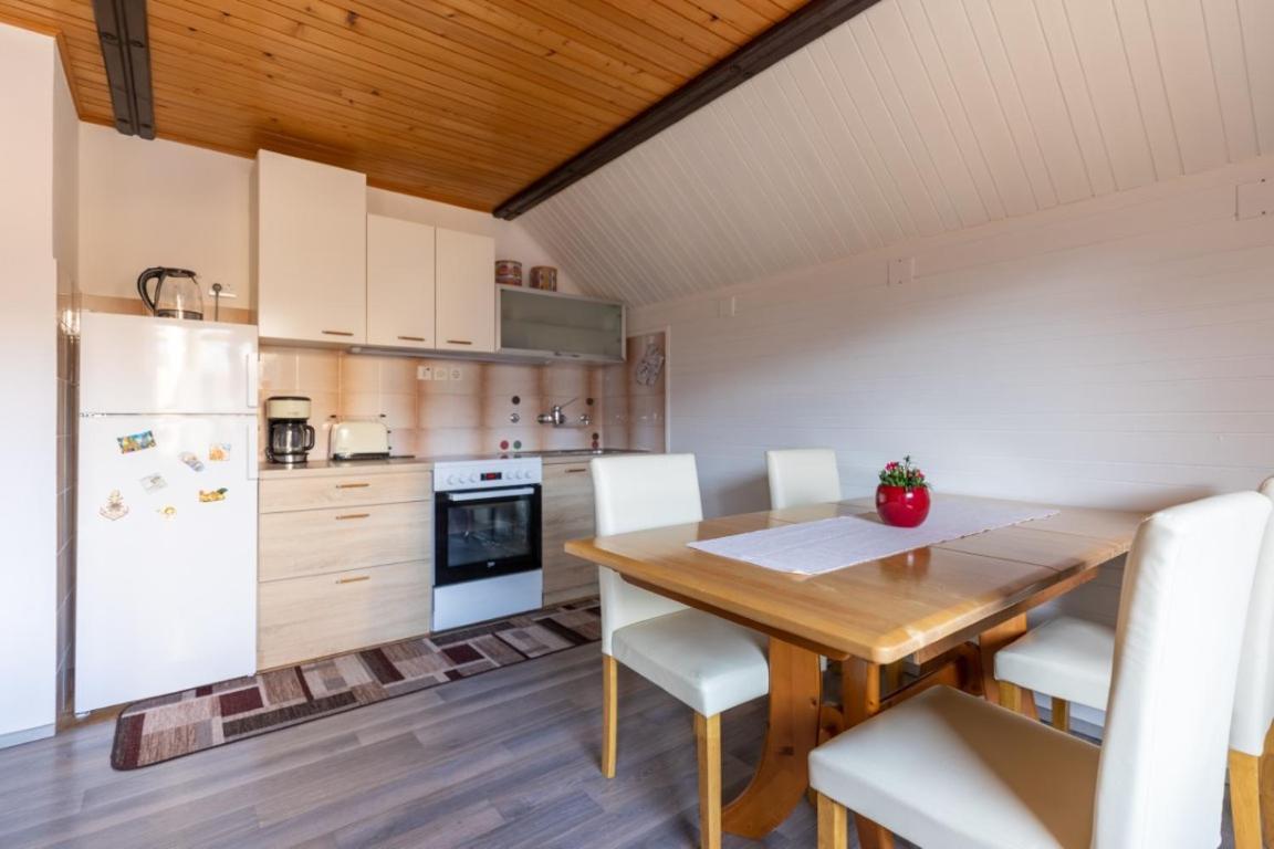 Apartment And Room Mateja Kovacic Bohinj Εξωτερικό φωτογραφία